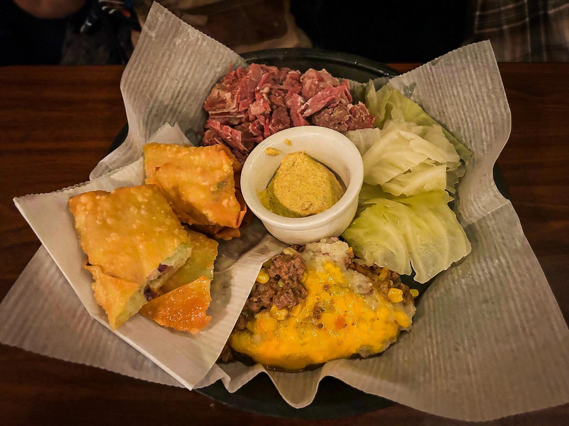platter of traditional irish food served in a basket pub style